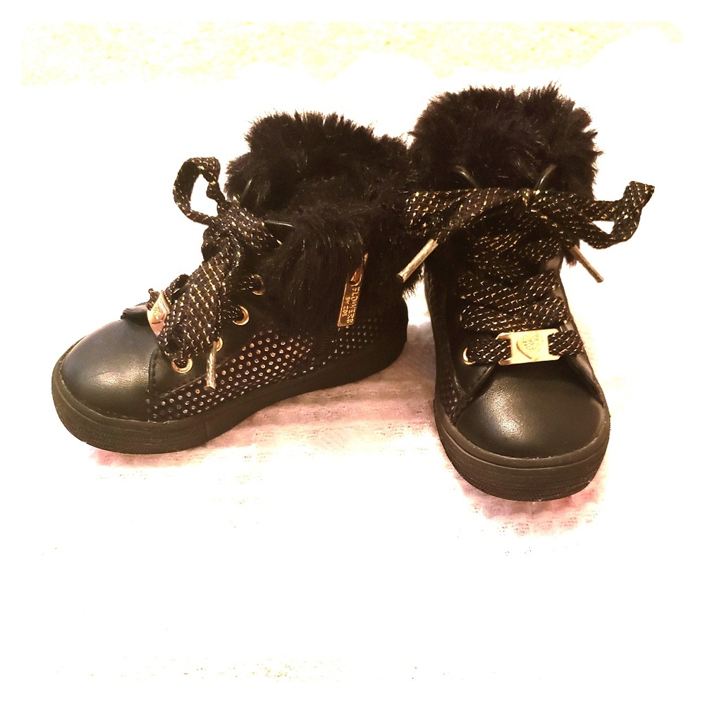 Flowers by zoe faux fur high tops toddler sz 6